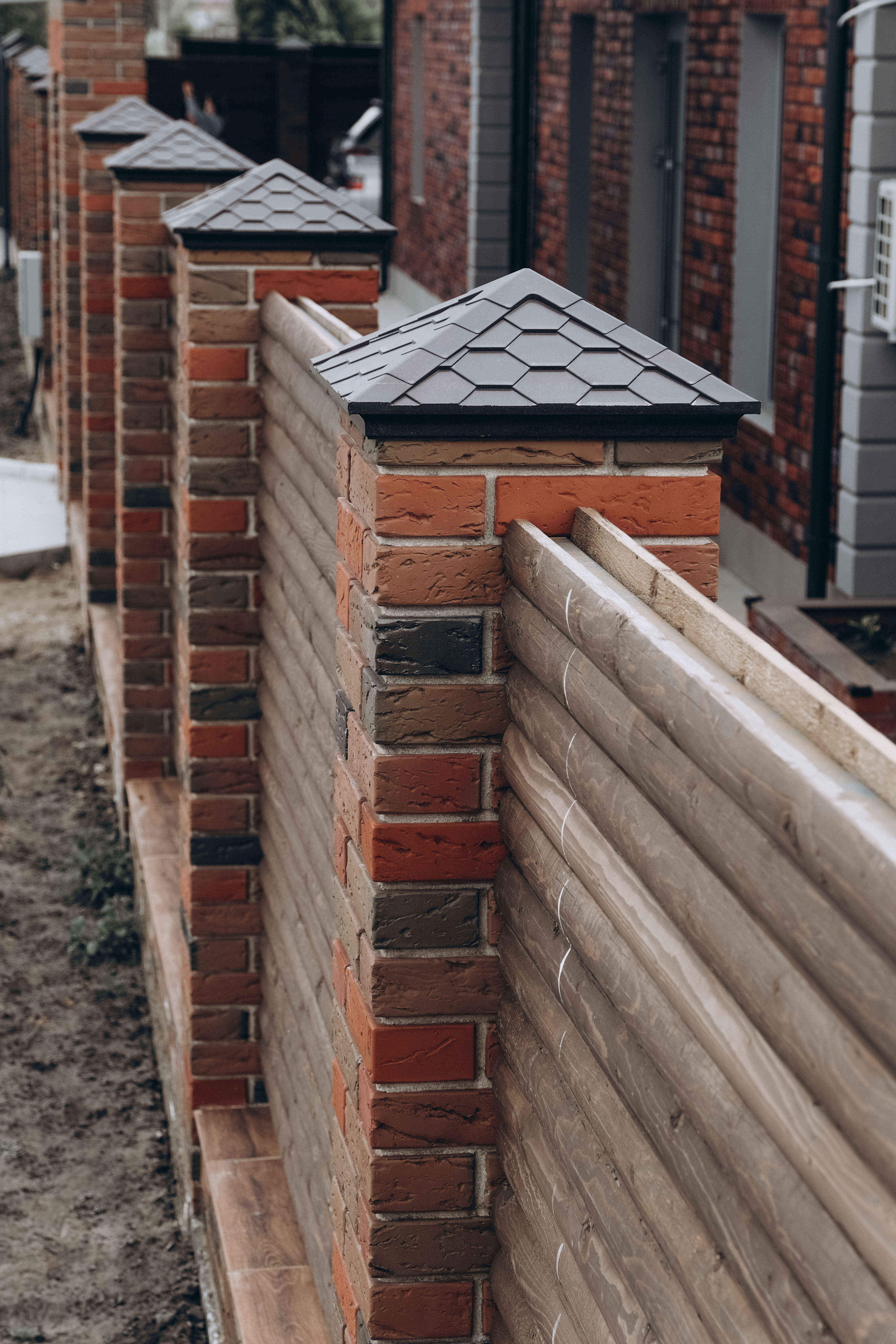 Колпак Zking Эверест Коричневый на столб 1.5х1.5 кирпича (390х390мм) в Первоуральске фото