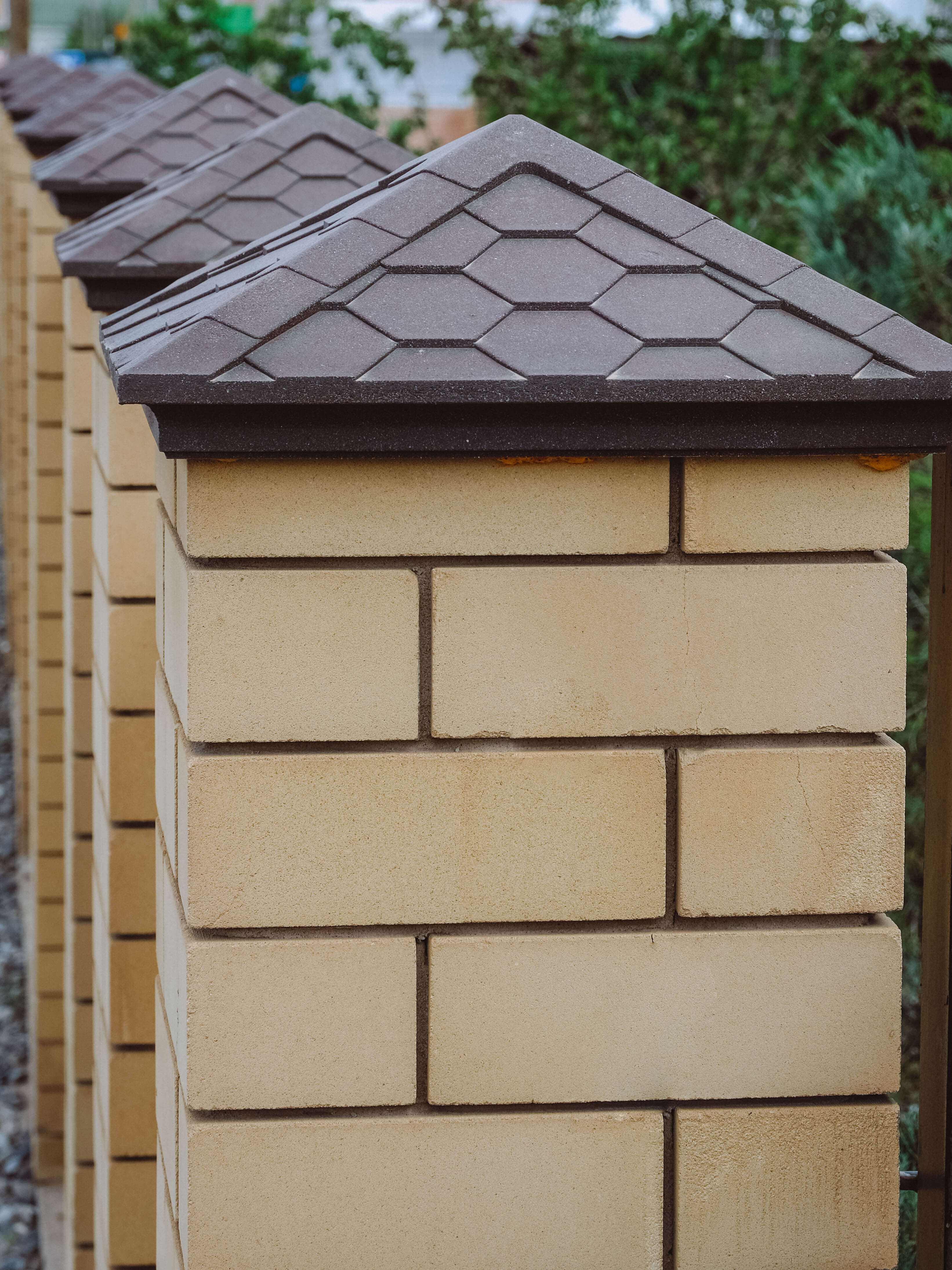 Колпак Zking Эверест Коричневый на столб 1.5х1.5 кирпича (390х390мм) в Первоуральске фото